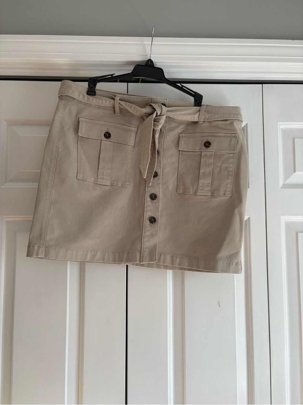 White House Black Market Beige Button-Front Mini Skirt